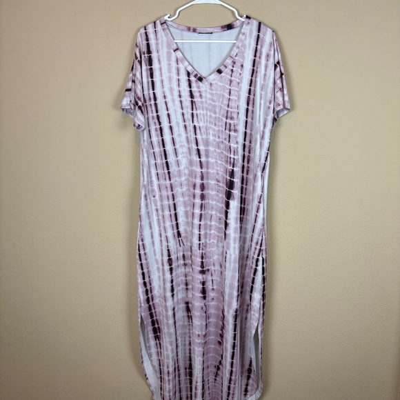 Arolina White & Light Pink/Purple Tie Dye Short Sleeve V-Neck T-Shirt Maxi Dress - Picture 1 of 12